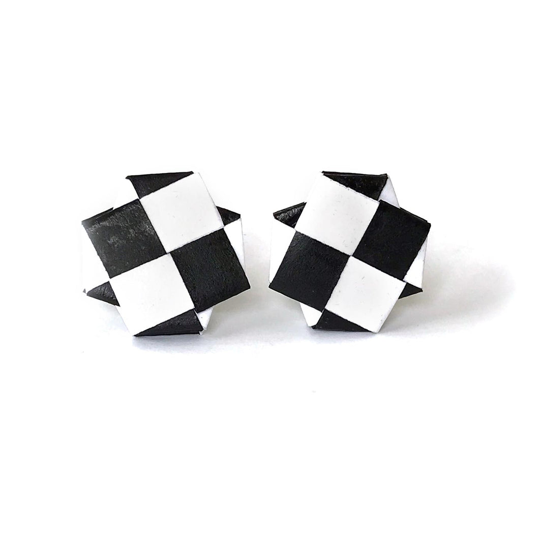 Black and White Bolla Earrings